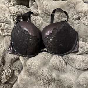 Cacique Seriously Sexy Silver Glitter Black Lace Boost Plunge Bra 40DD EUC VS5